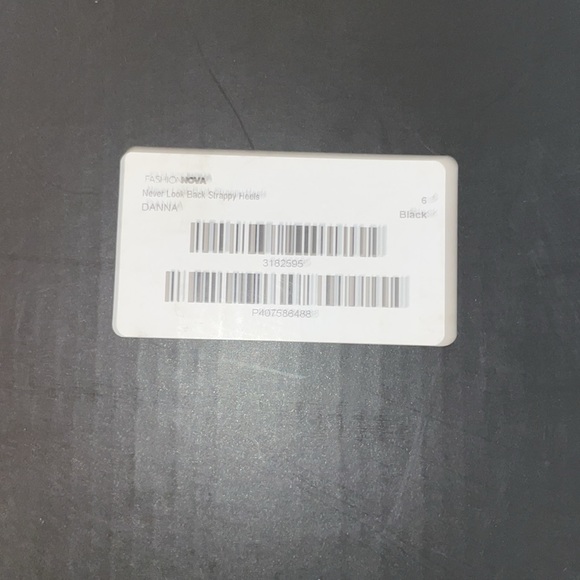 NWT FashionNova Never Look Back Strappy Heels DANNA in Black Size 6 - Picture 5 of 8